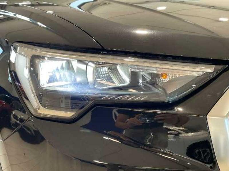 Audi Q3 II 2018 45 1.4 tfsi e Business s-tronic