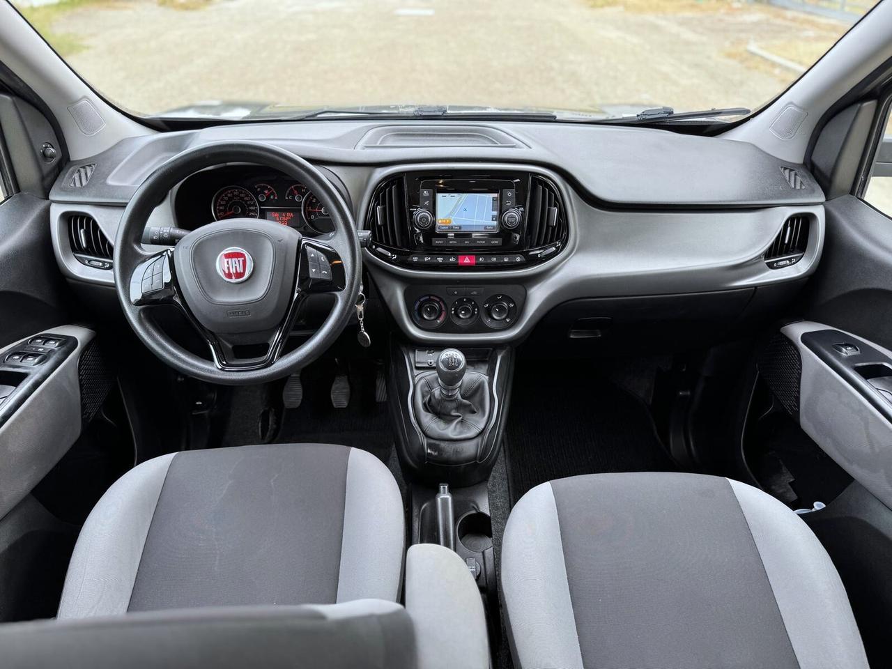 FIAT DOBLO 1.6 MJT XL PEDANA PER DISABILI