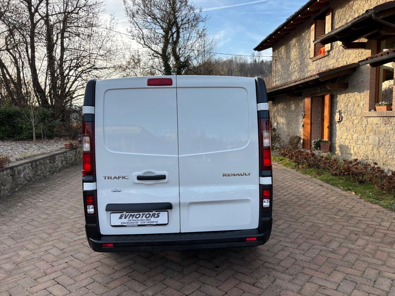 Renault Trafic T27 2.0 dCi 120CV 6 POSTI - 05/2021