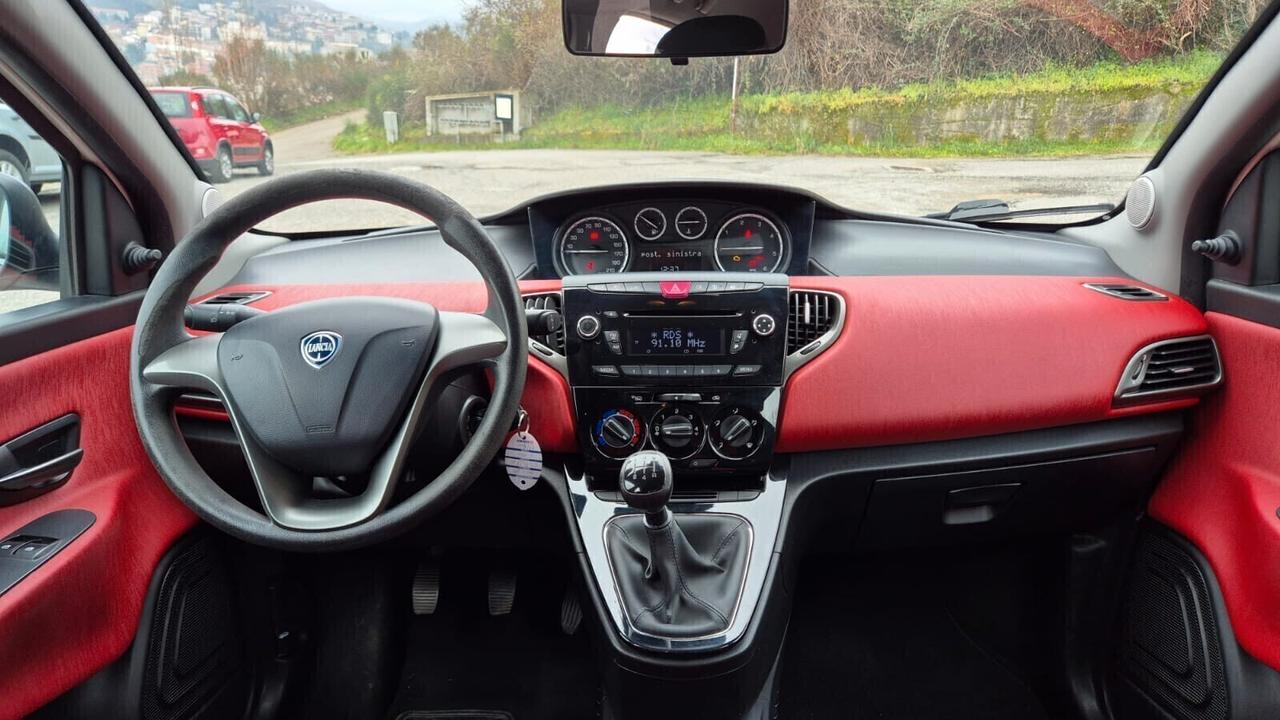 Lancia Ypsilon 1.3 MJ 95CV 5p Gold-Ok NeoPatentati