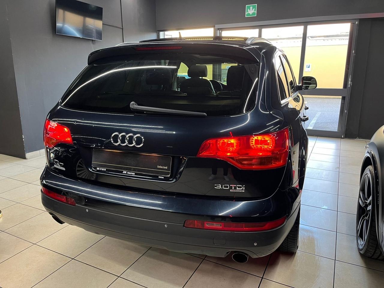 Audi Q7 3.0 V6 TDI 233CV quattro tiptronic