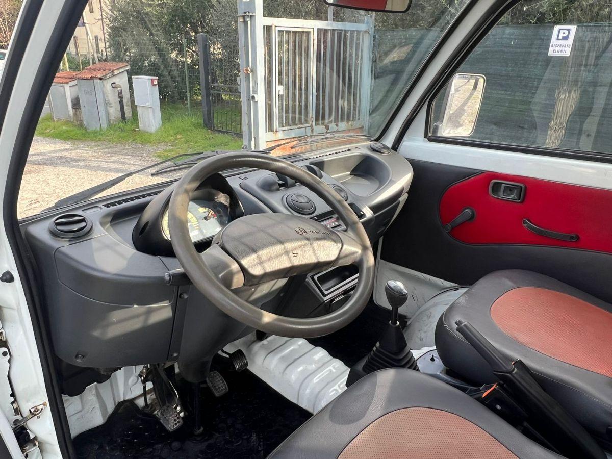 Piaggio QUARGO 690 vers. lo PINTO