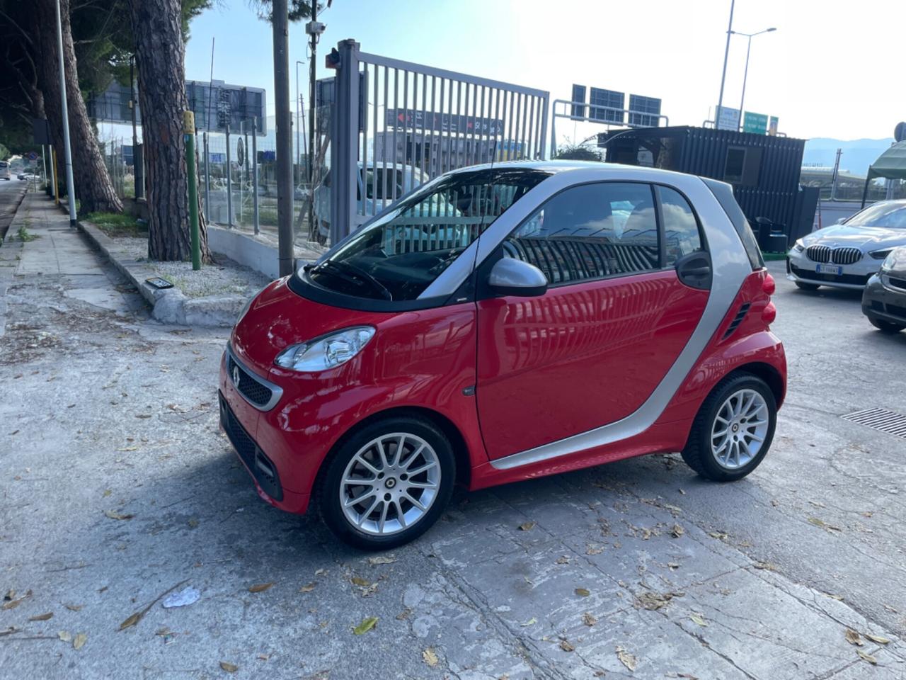 Smart ForTwo 1000 62 kW coupé passion