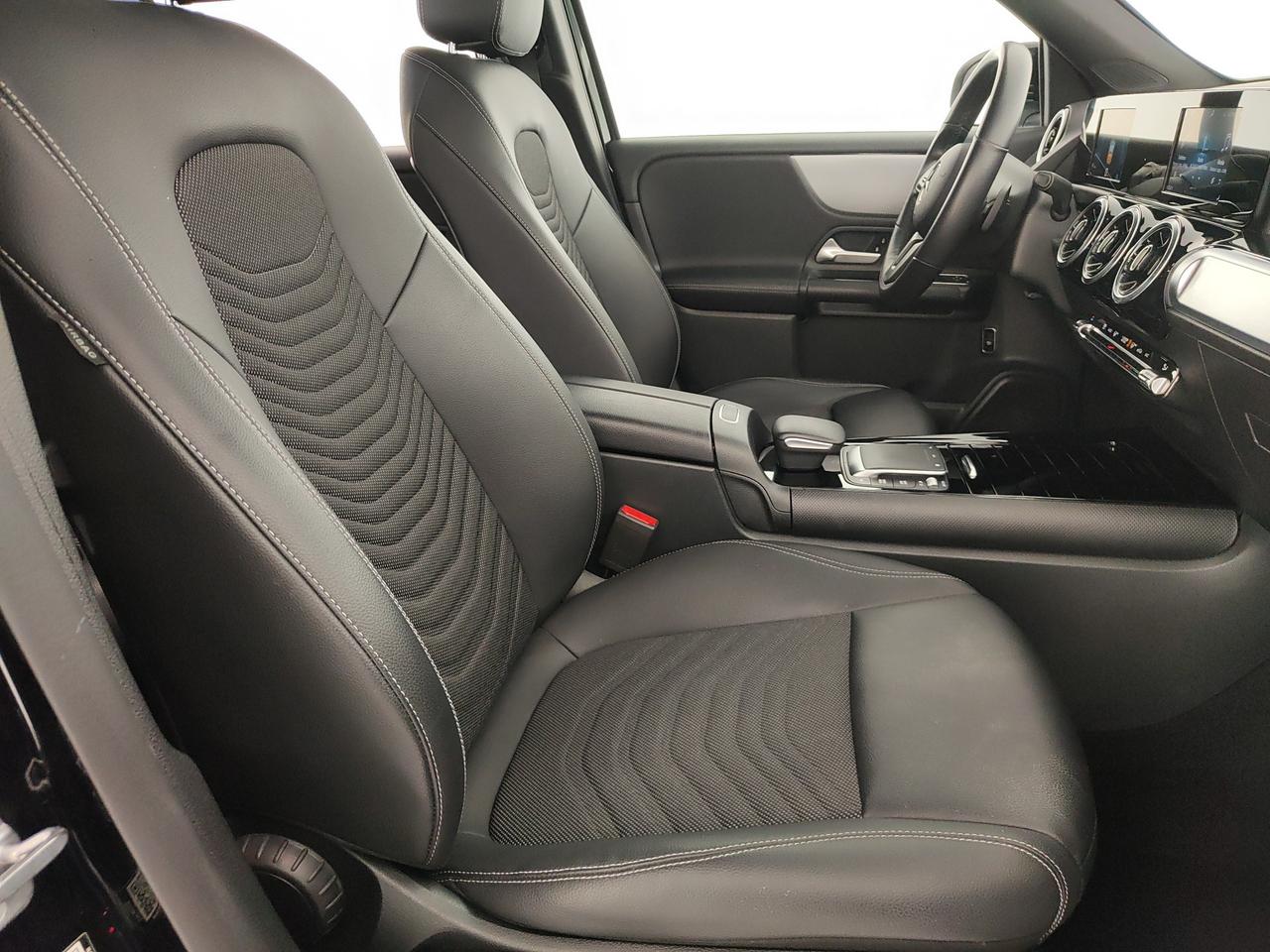 Mercedes-Benz GLB 180 d Sport auto