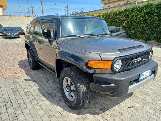 TOYOTA FJ Cruiser TRO Pro