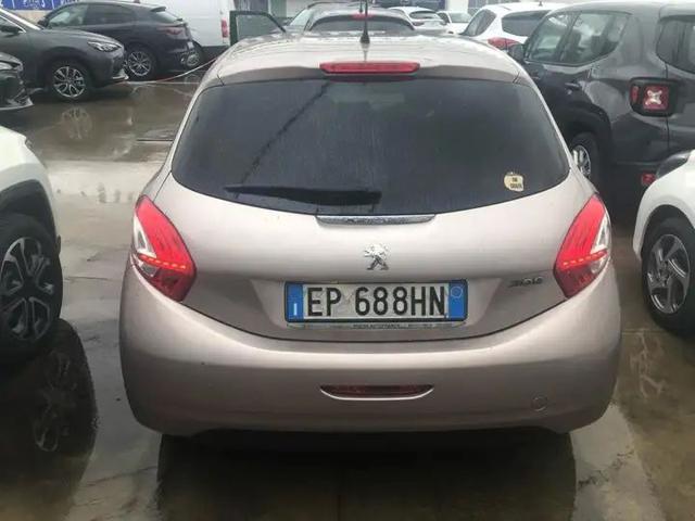 PEUGEOT 208 1.2 VTi 82 CV 5 porte Allure