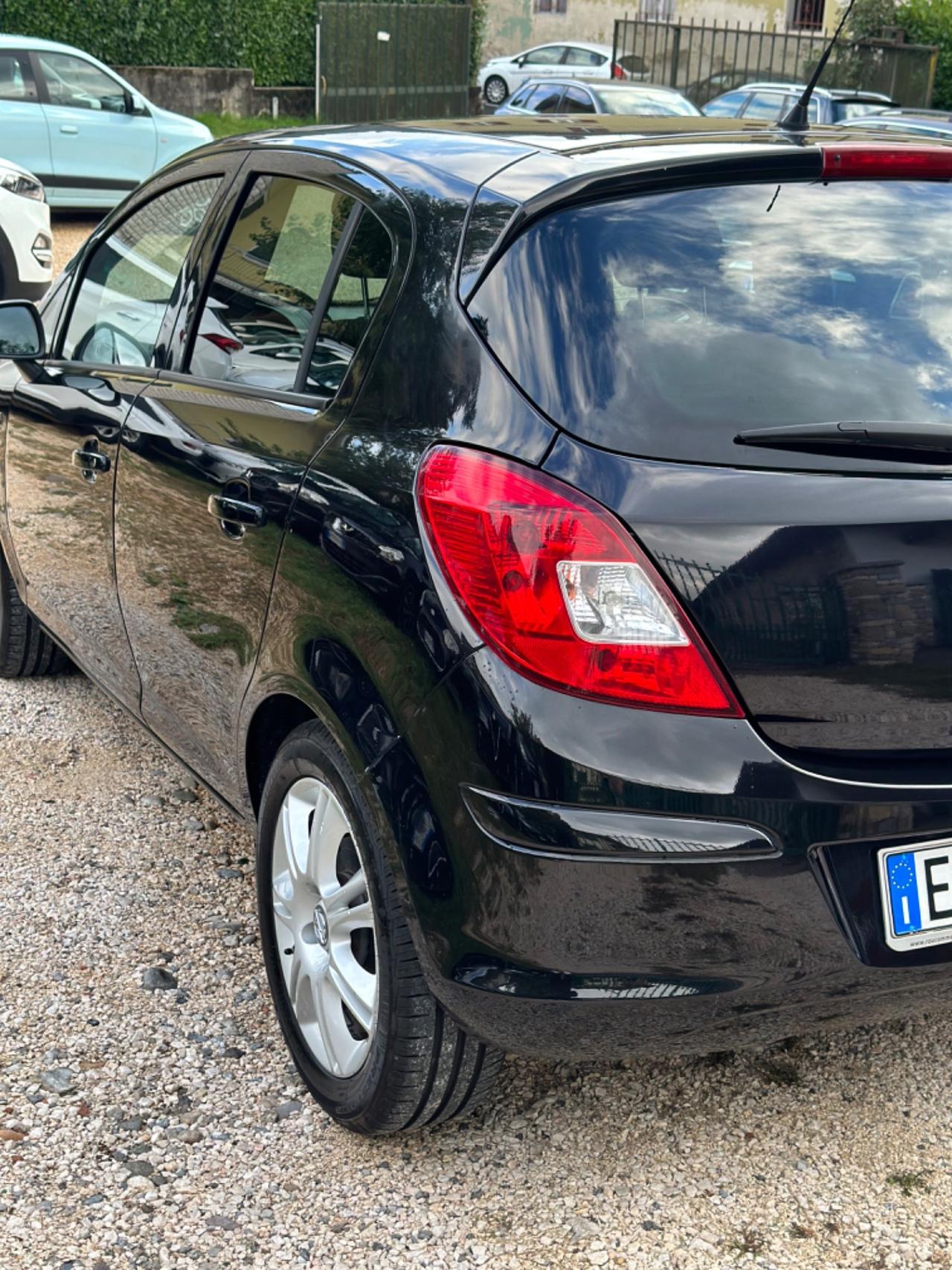 Opel Corsa 1.2 5 porte Elective