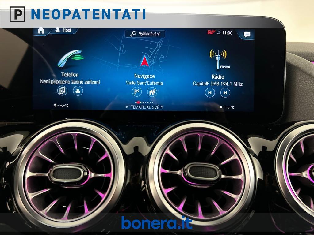 Mercedes GLA 180 180 D Premium 8G-DCT