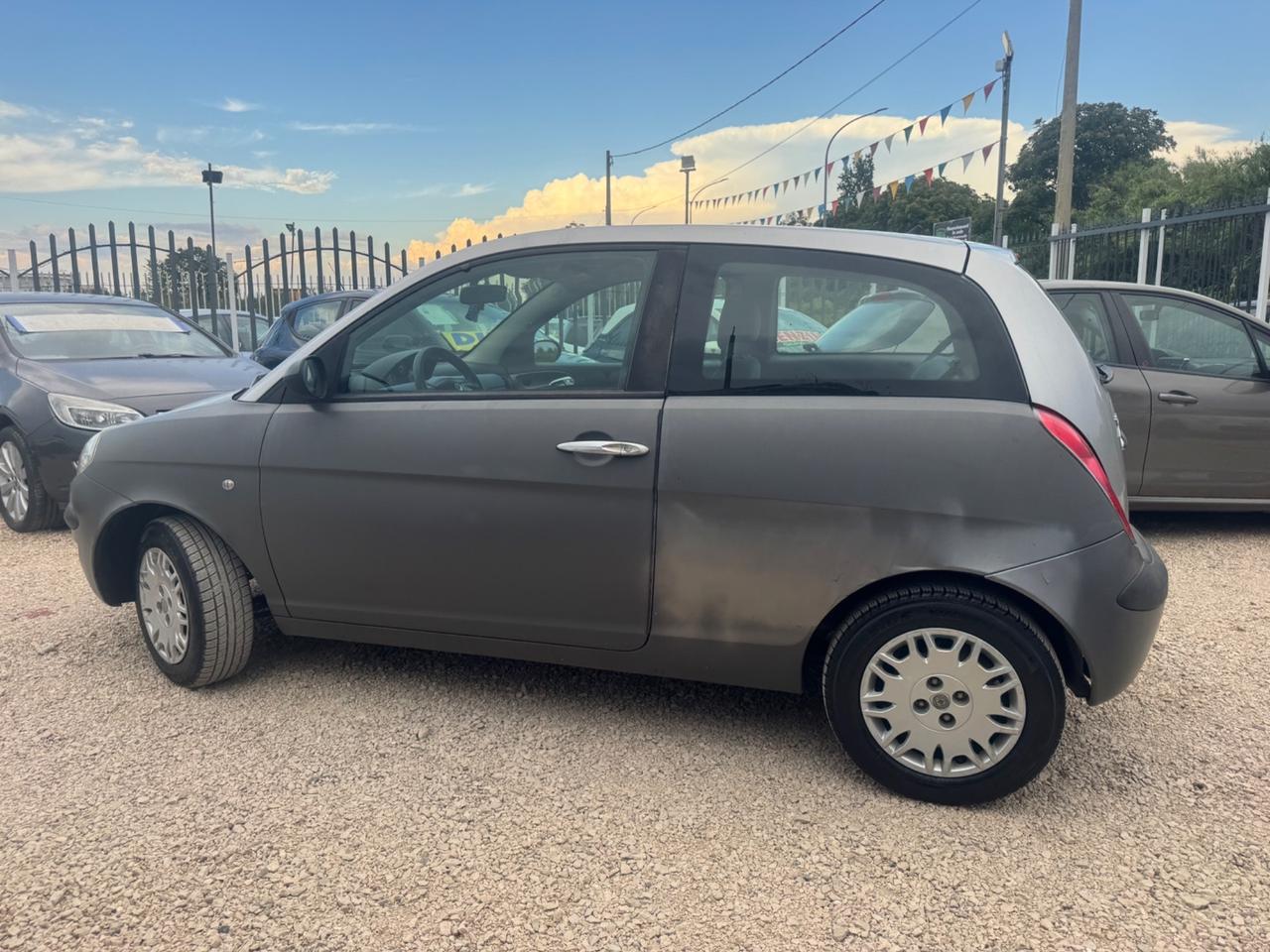 Lancia Ypsilon 1.2 Oro