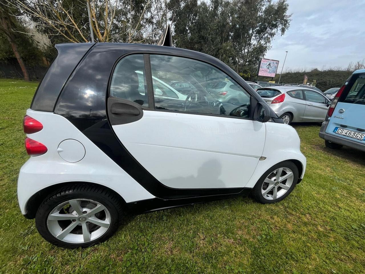 SMART FORTWO 1000 52KW COUPE' LIMITED TWO