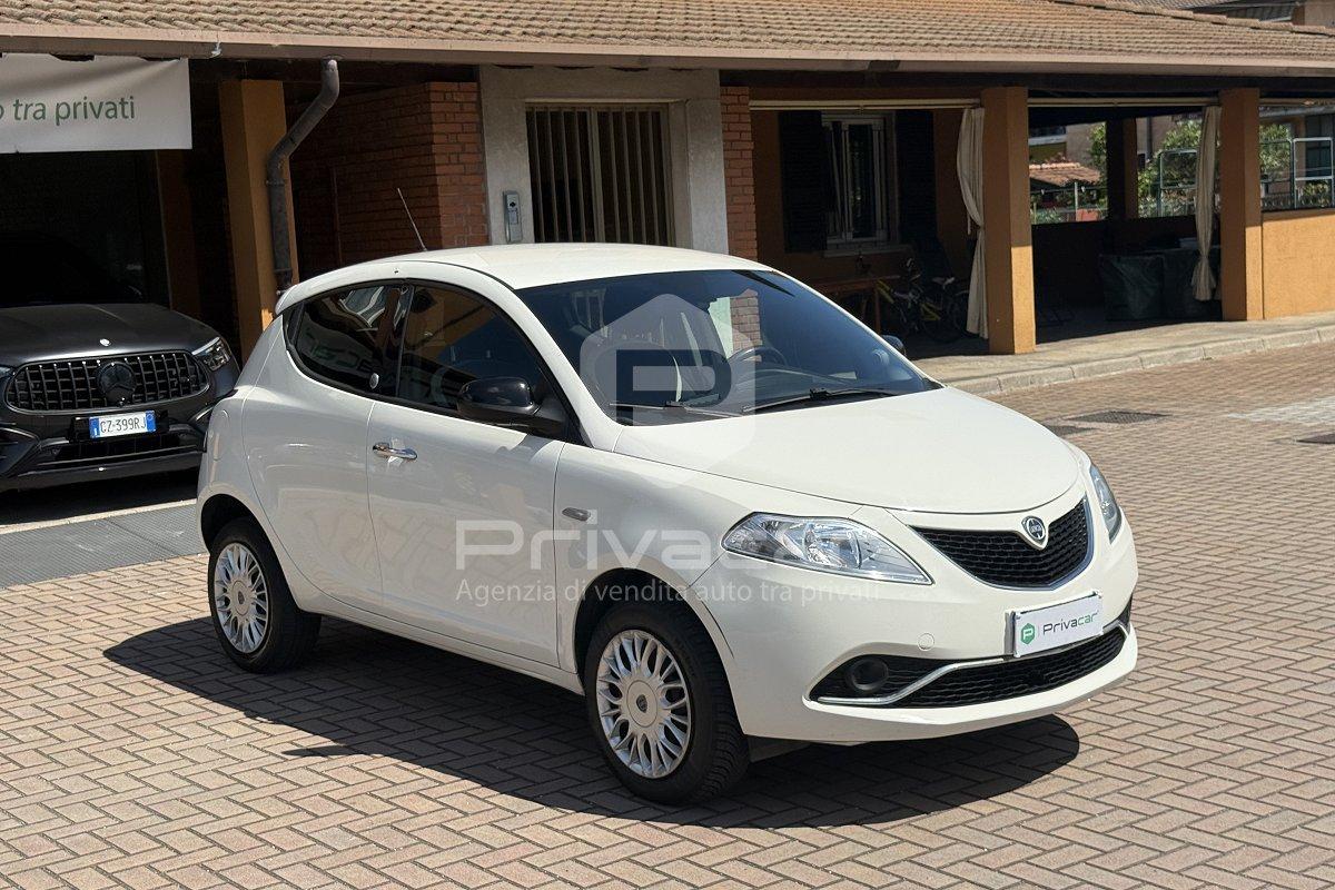 LANCIA Ypsilon 0.9 TwinAir 85 CV 5 porte Metano Ecochic Platinum