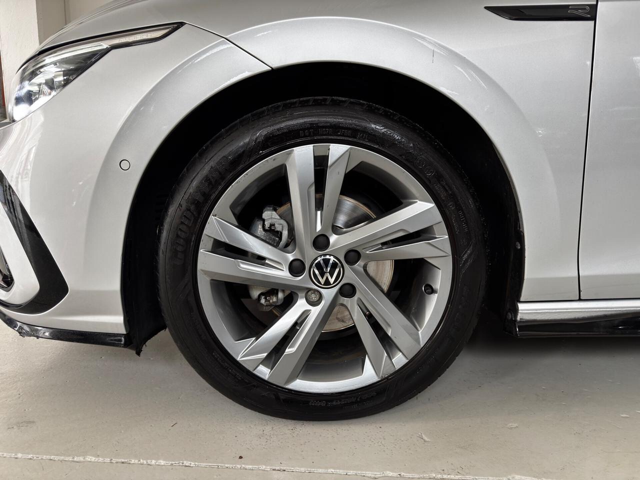 Volkswagen Golf 1.5 TSI 150 CV EVO DSG R-Line