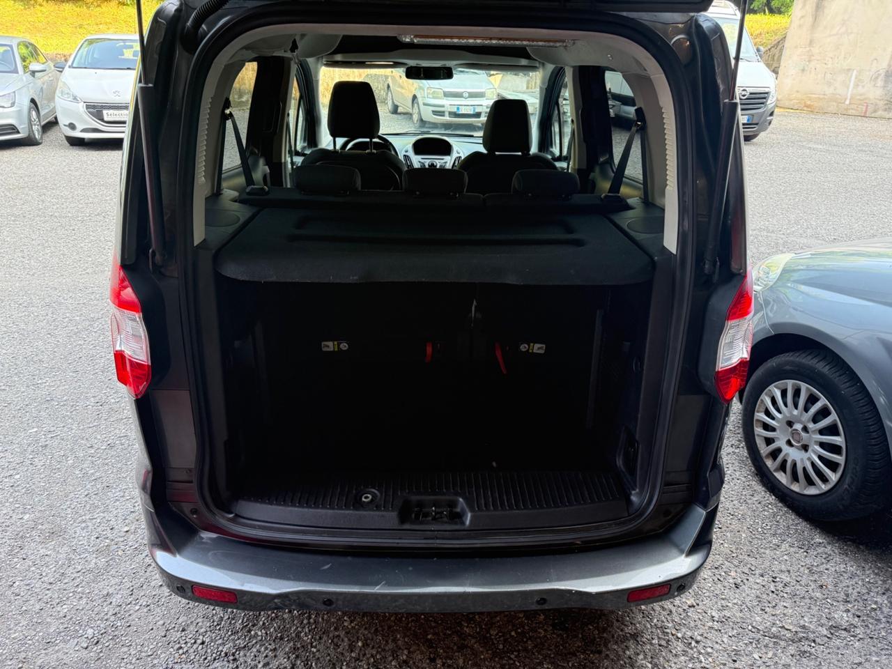 Ford Tourneo Courier Tourneo Courier 1.5 TDCI 75 CV Titanium