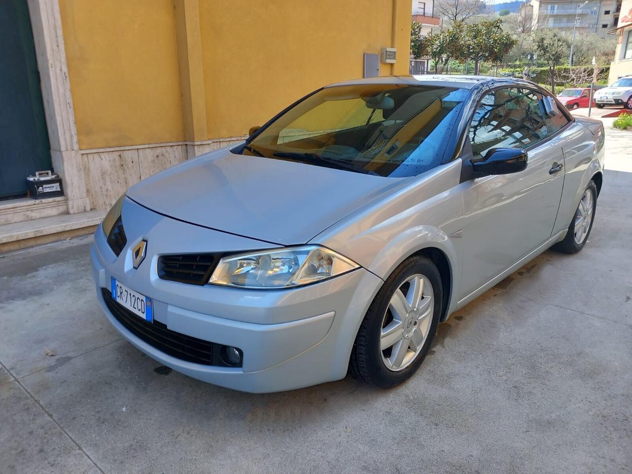 Renault Megane Mégane C-C 1.9 dCi Confort Dynamique