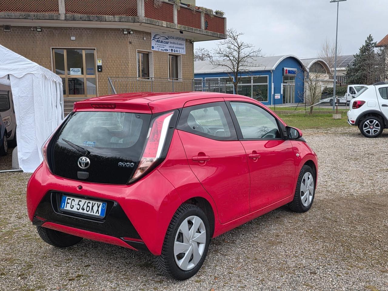 Toyota Aygo 1.0 benz. 2017 FINANZIABILE