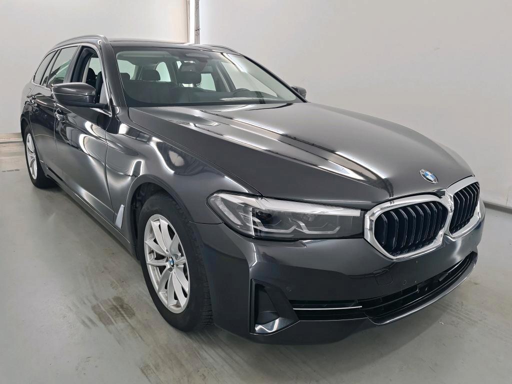 BMW 518D TOURING 136CV STEPTRONIC BUSINESS ADVANTAGE ( FARI LED - BMW DIGITAL COCKPIT - PELLE - AMBIENT LIGHTS - NAVI - MIRROR - PARK ASSISTANT - TELECAMERA POST. )