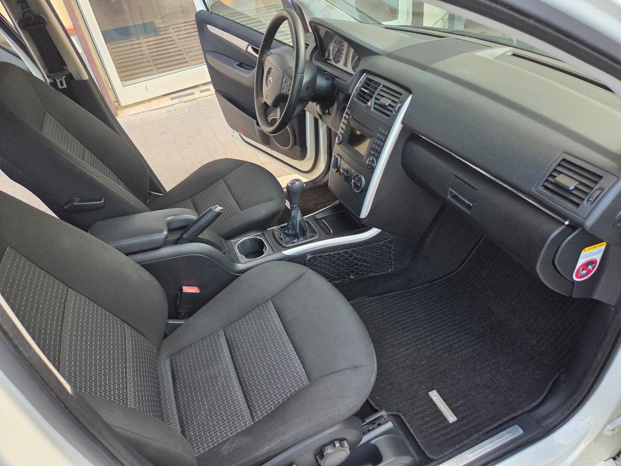 MERCEDES B200 2.0 CDI 140 CV KM CERTIFICATI