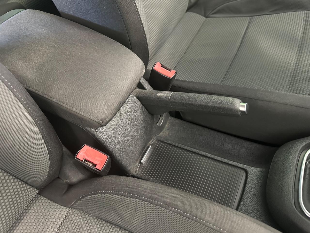 Volkswagen Golf Variant 1.6 TDI Highline BlueMotion Tech