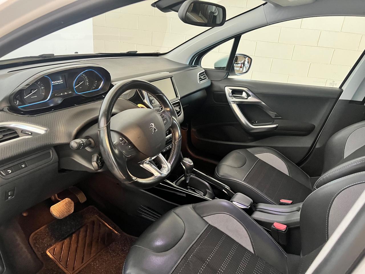 Peugeot 2008 PureTech Turbo 110 EAT6 S&S Allure