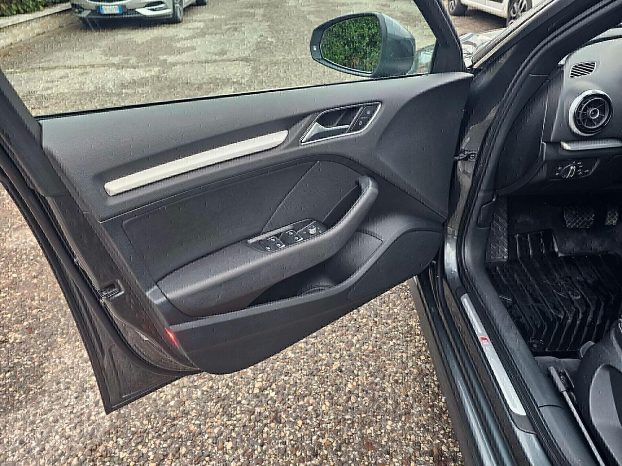 Audi A3 SPB 2.0 TDI 184 CV clean diesel quattro S tronic Ambition