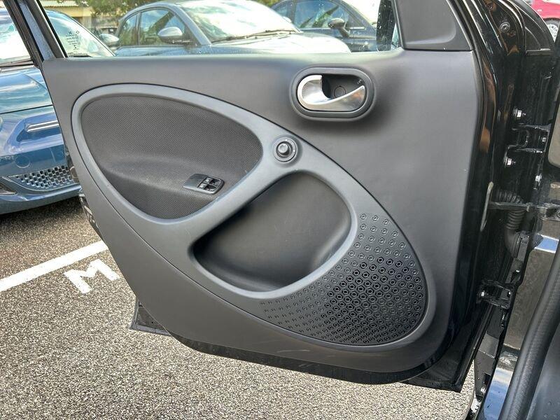 smart forfour II 2015 0.9 t Passion 90cv twinamic my18