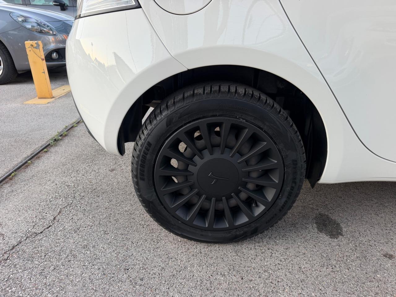 Lancia Ypsilon 1.2 benzina 69 cv 2019 87.000 km