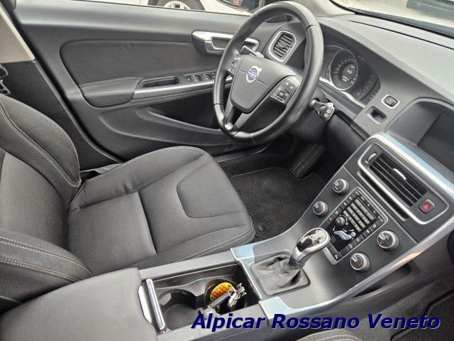 VOLVO V60 D2 1.6 Powershift Momentum