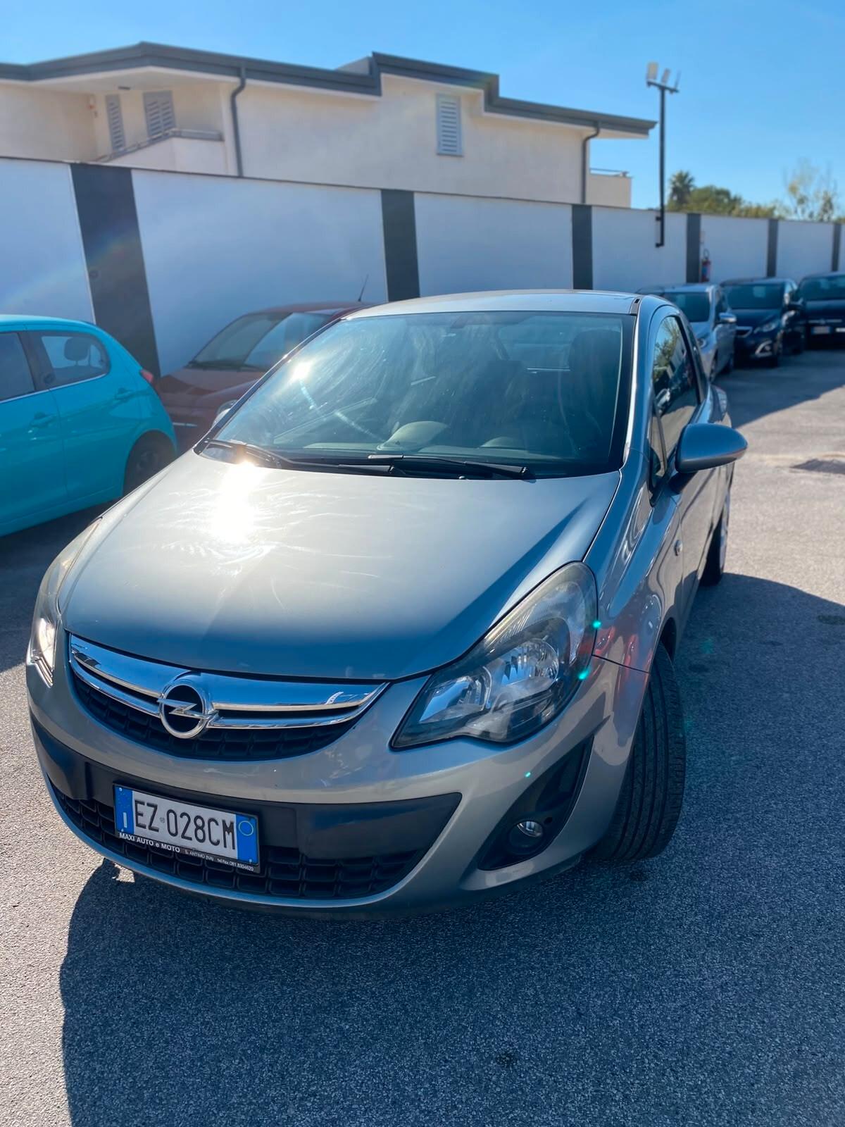Opel Corsa 1.4 90CV GPL Tech Coupé n-Joy