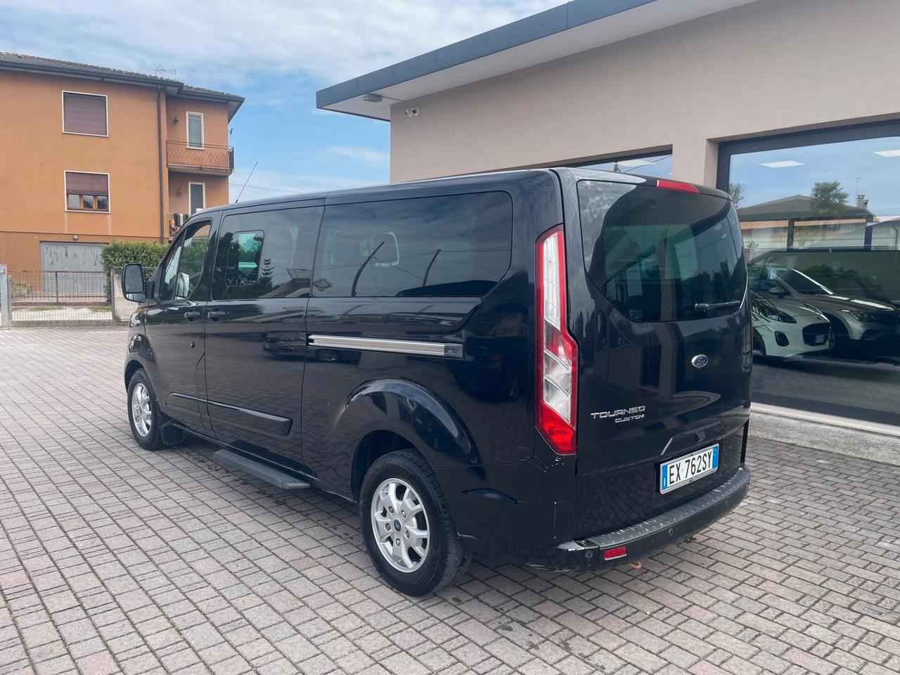 Ford Tourneo Custom 300 2.2 TDCi 155CV PL Titanium