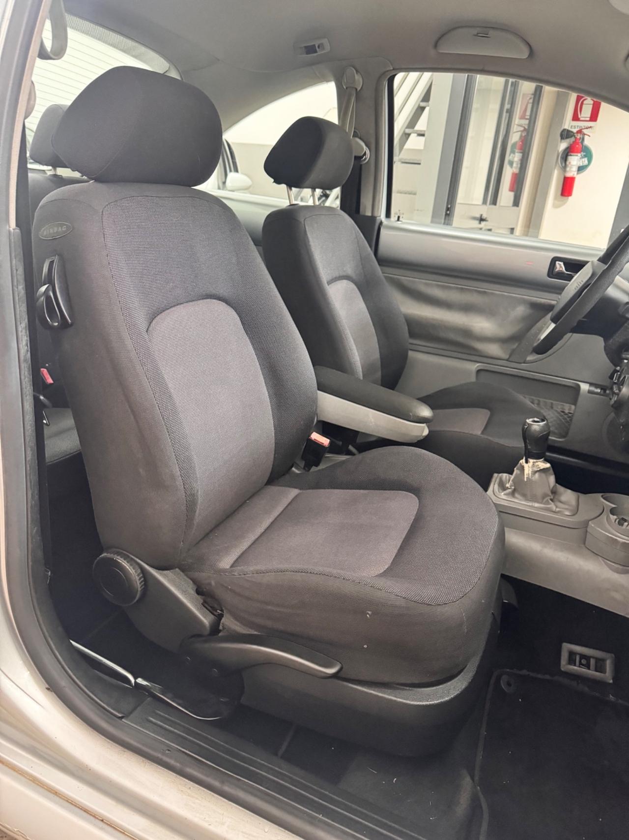 Volkswagen New Beetle 1.9 TDi 101CV 110.000 Km