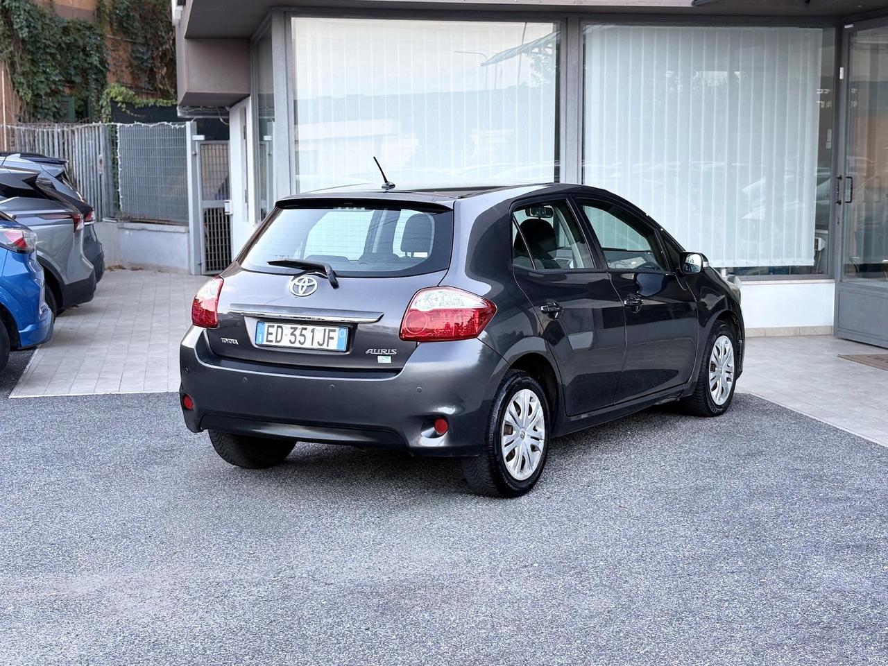 Toyota Auris 1.3 Benzina 100CV E5 - 2010