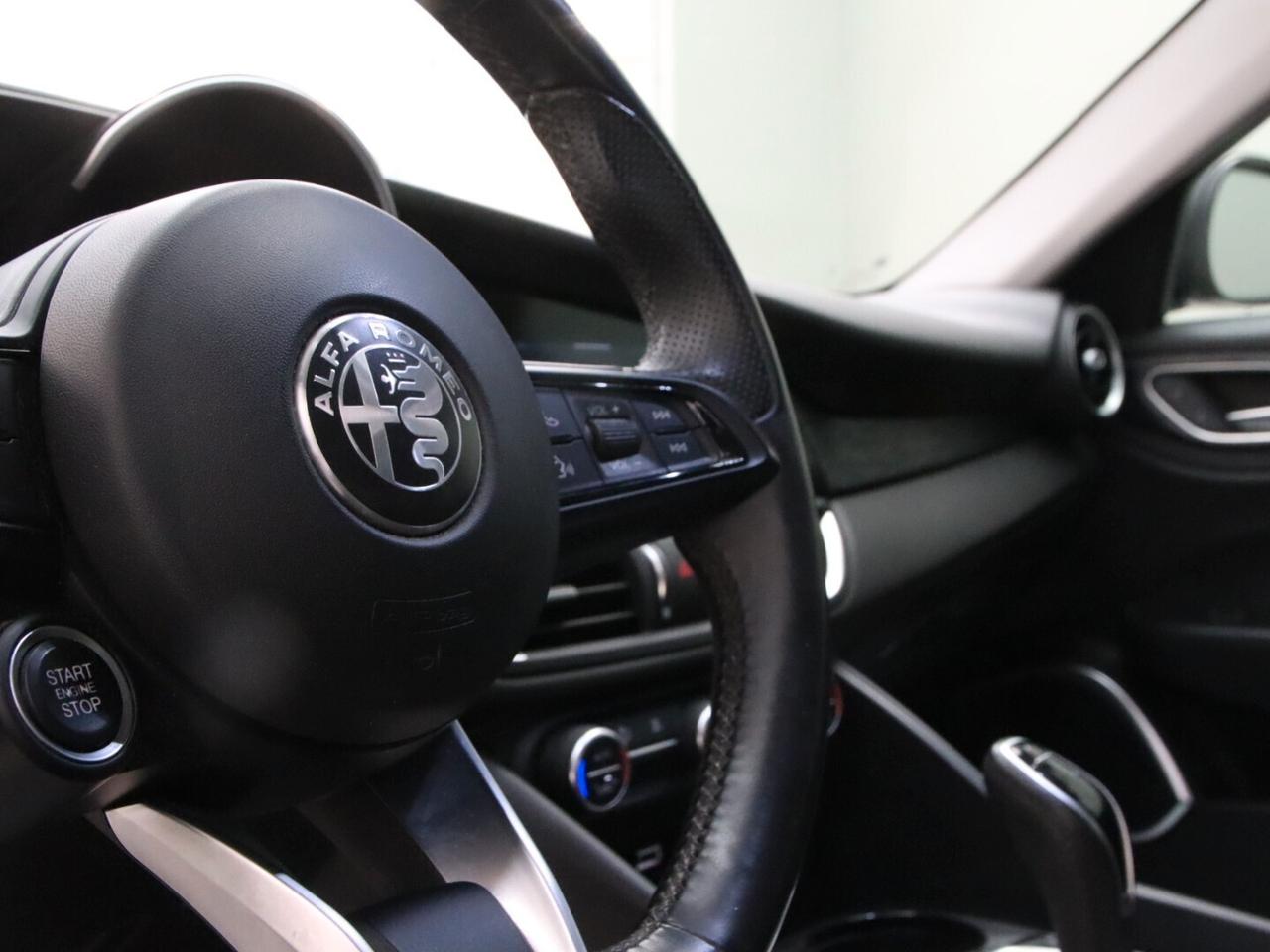 ALFA ROMEO GIULIA 2021 2.2 t 160cv auto IVA ESPOSTA