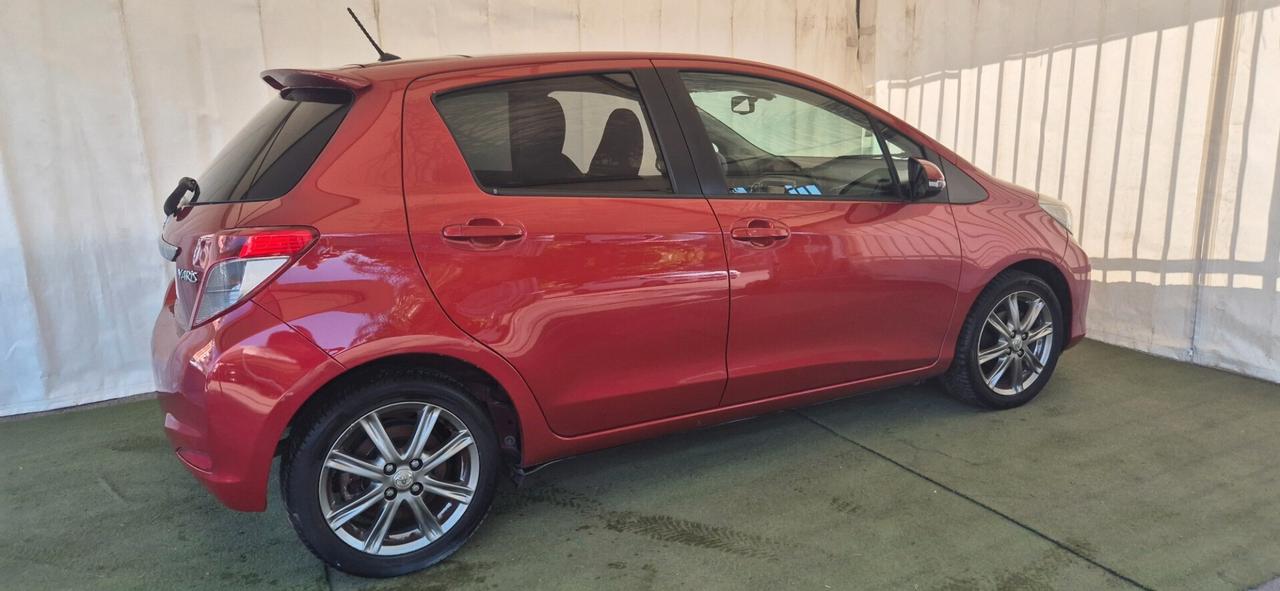 TOYOTA Yaris 1.4 D-4D 90CV TETTO Panoramico 12/2011
