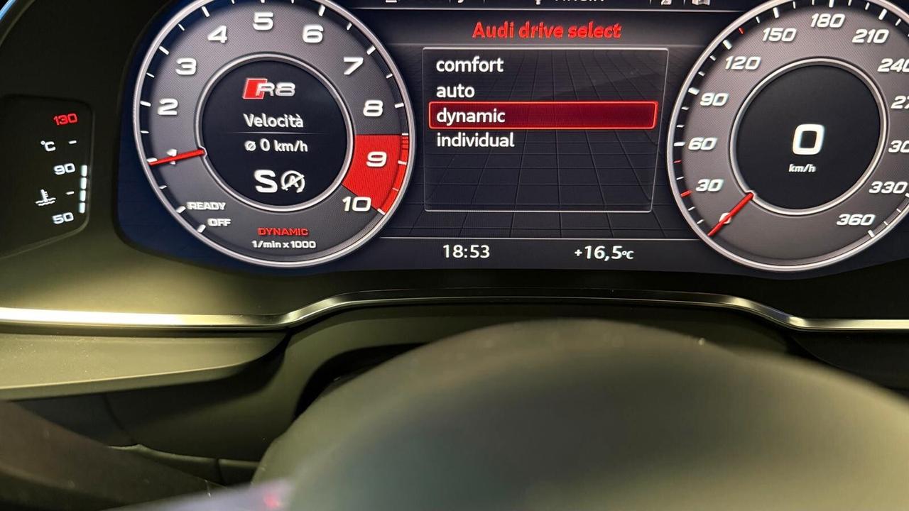 Audi R8 SPYDER 5.2TFSI V10 RWD S-TRONIC 2020