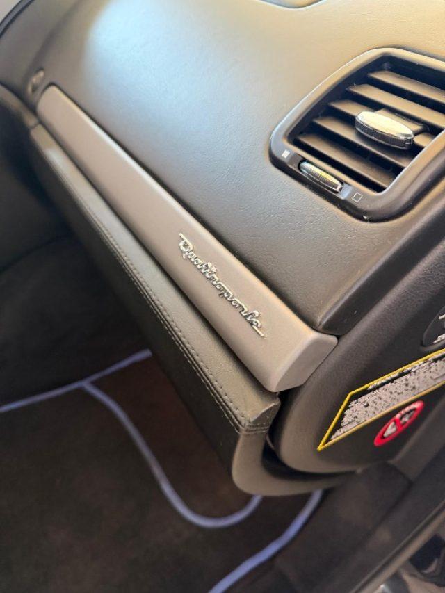 MASERATI Quattroporte 4.2 V8 //SERVICE BOOK//FULL