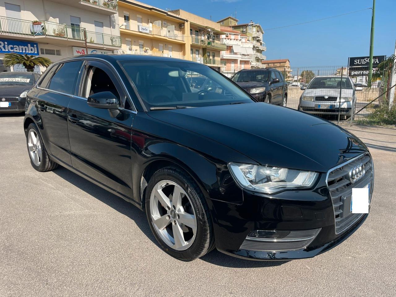 Audi A3 SPB 1.6 TDI clean diesel Attraction