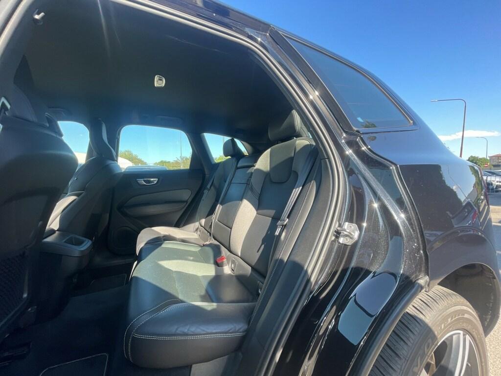 Volvo XC60 2.0 B4 R-Design AWD Geartronic