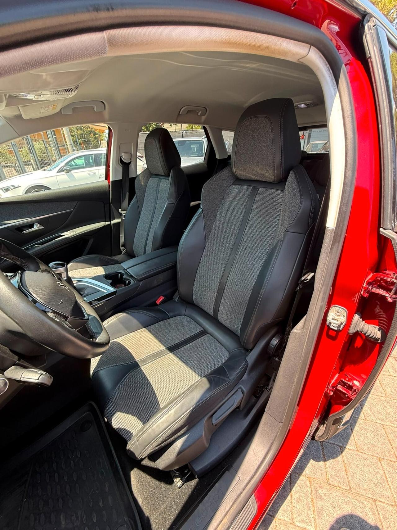 Peugeot 3008 BlueHDi 120 S&S Allure
