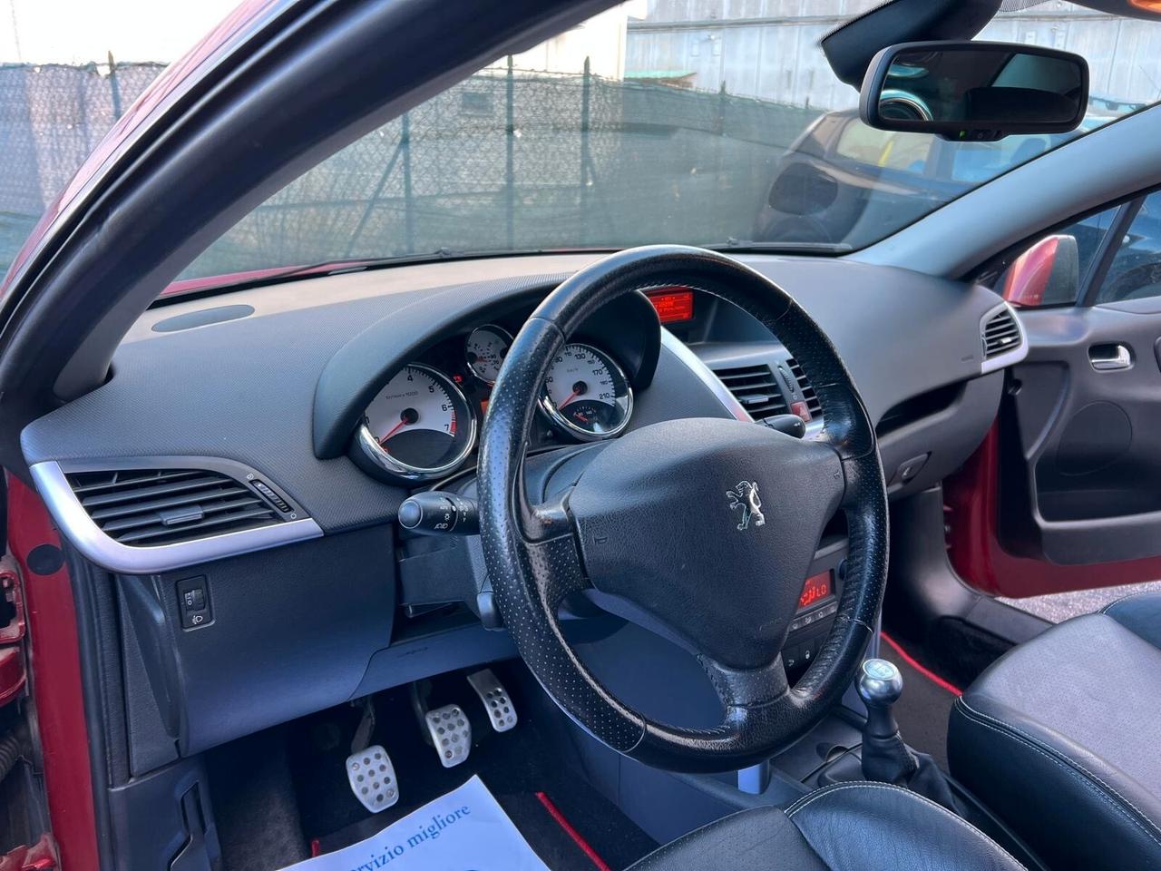 Peugeot 207 1.6 VTi 120CV CC Féline
