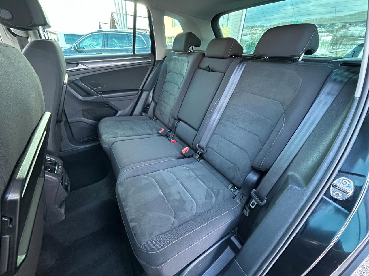 Volkswagen Tiguan 2.0 TDI DSG 4MOTION Executive "GANCIO TRAINO"