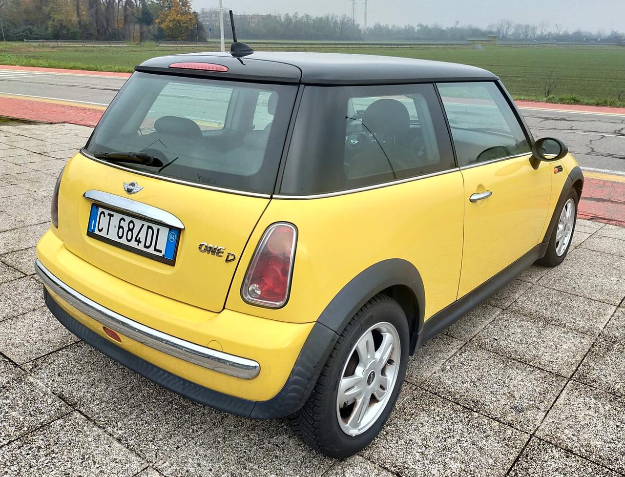 Mini Mini 1.4 tdi One guidabile da neopatentato