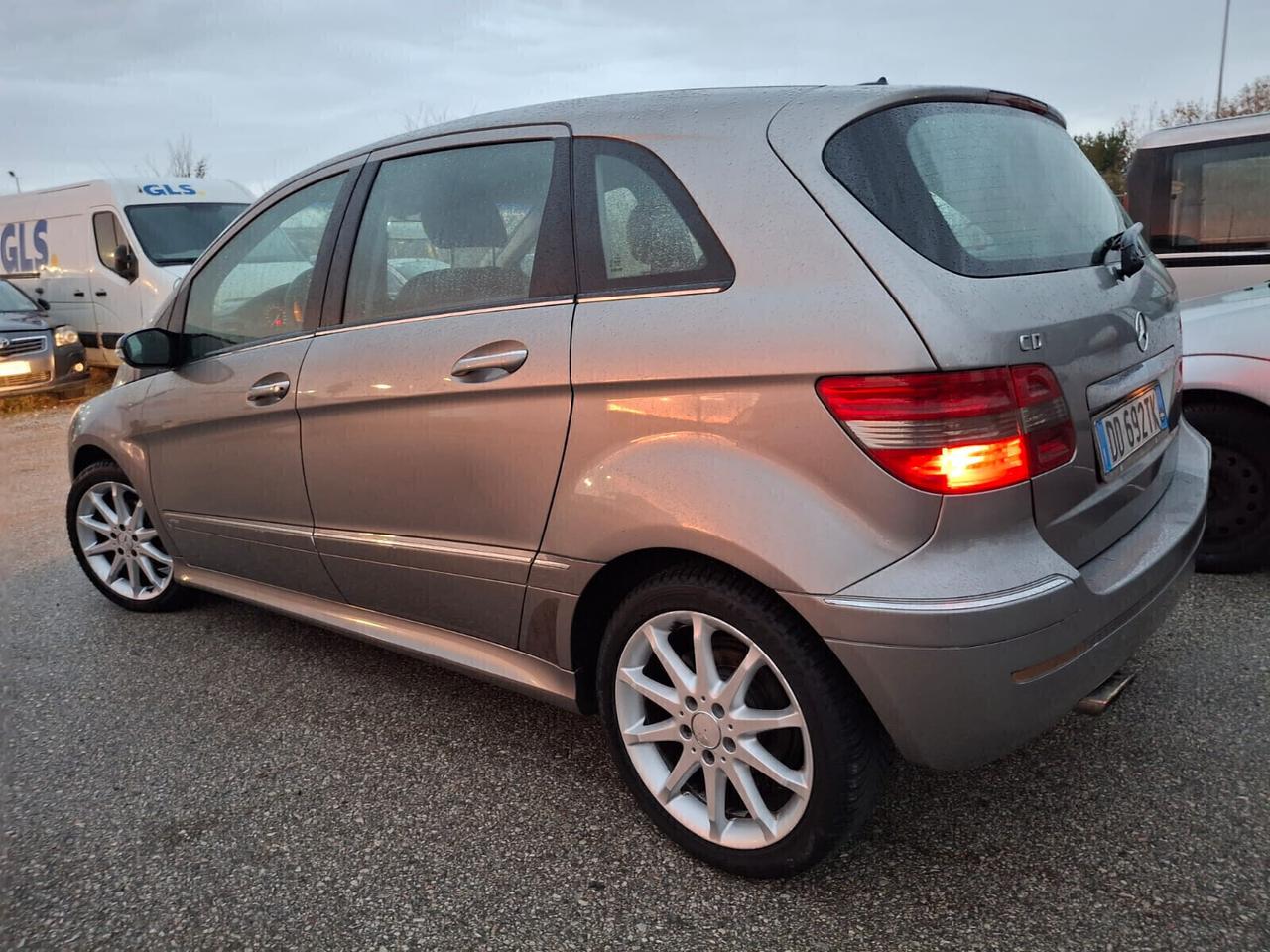 Mercedes-Benz B 180 CDI Avantgarde-GARANZIA 12 MESI-