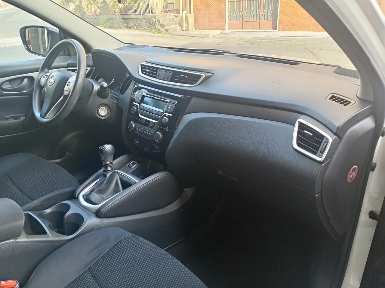 Nissan Qashqai 1.2 DIG-T Acenta