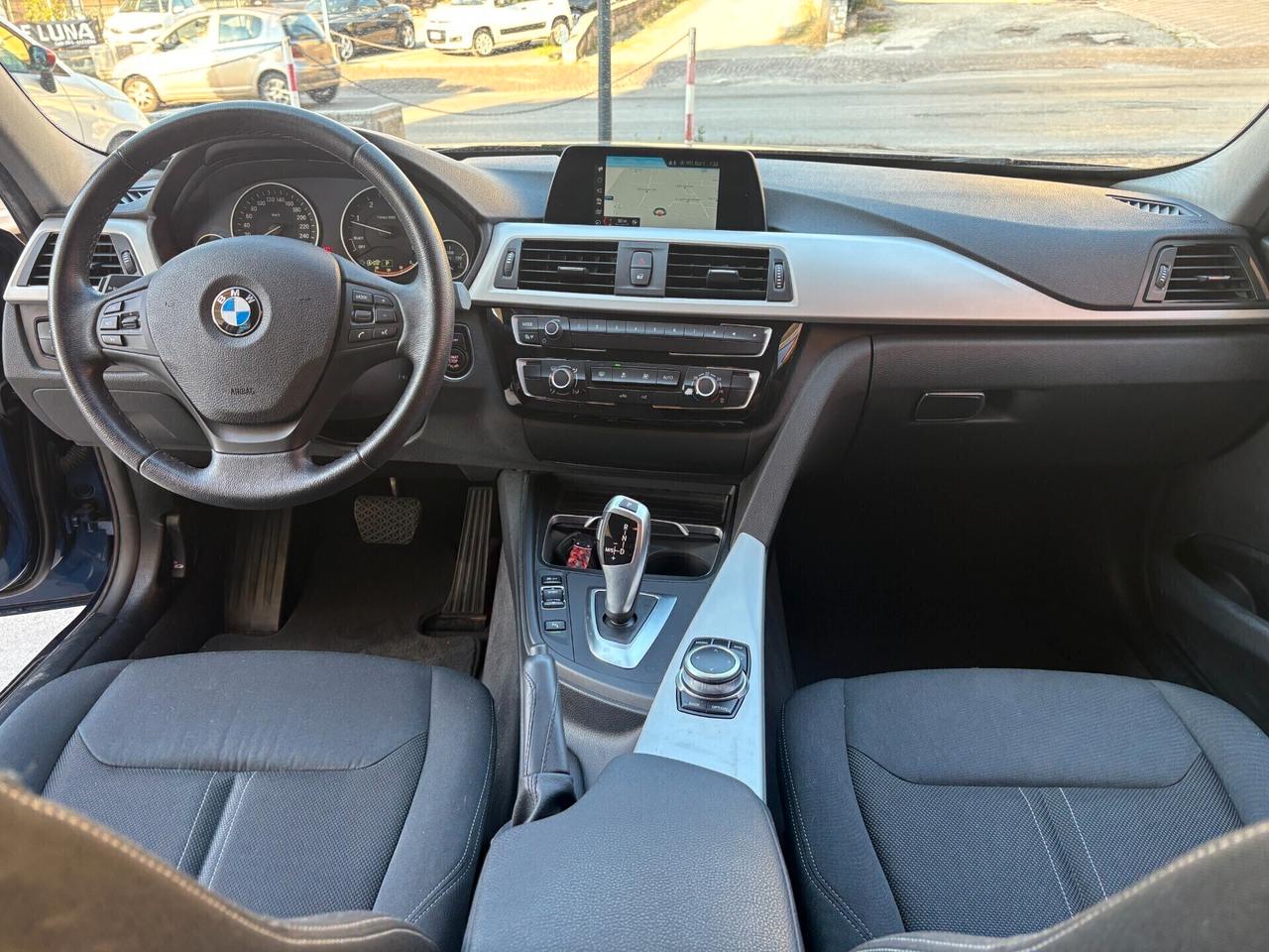 Bmw 318d Touring Business Advantage - 2019