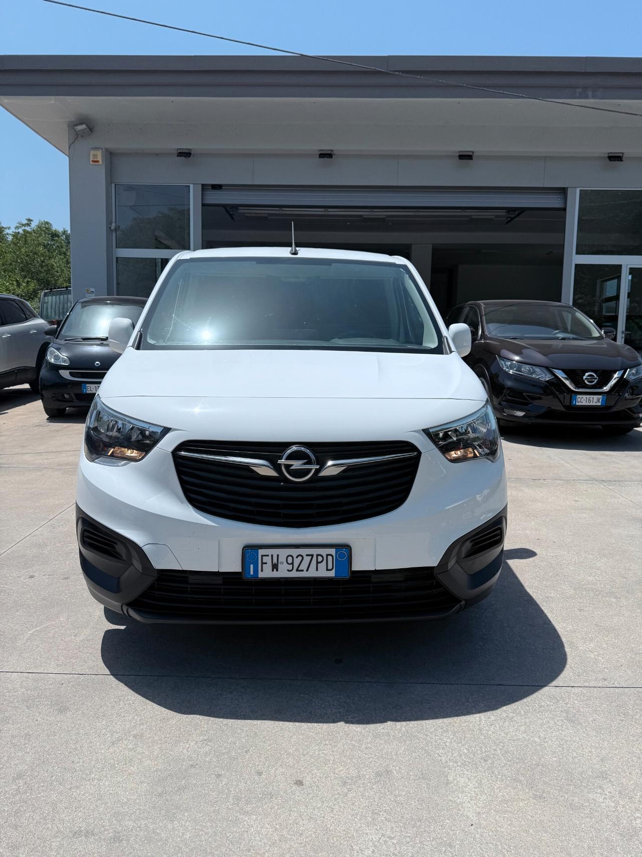Opel Combo Cargo 1.6 Diesel PC 650kg