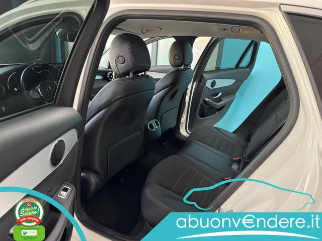 MERCEDES-BENZ GLC 300 4Matic EQ-Boost AMG Premium Plus CARBON LOOK