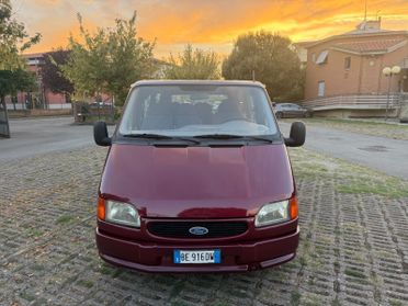 Ford Transit tourneo 2.5 TD 9 posti