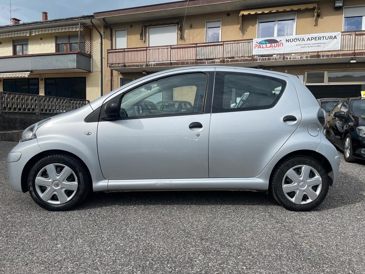 Toyota Aygo 1.0 Benzina – Neopatentati – Solo 85.745 km!