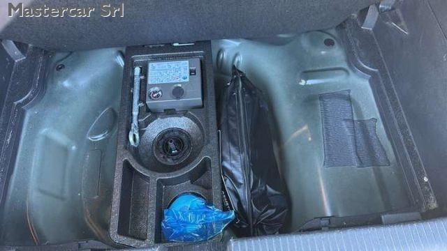 OPEL Crossland NEOPATENTATI 1.2 130cv Elegance autom TG : GT842MA