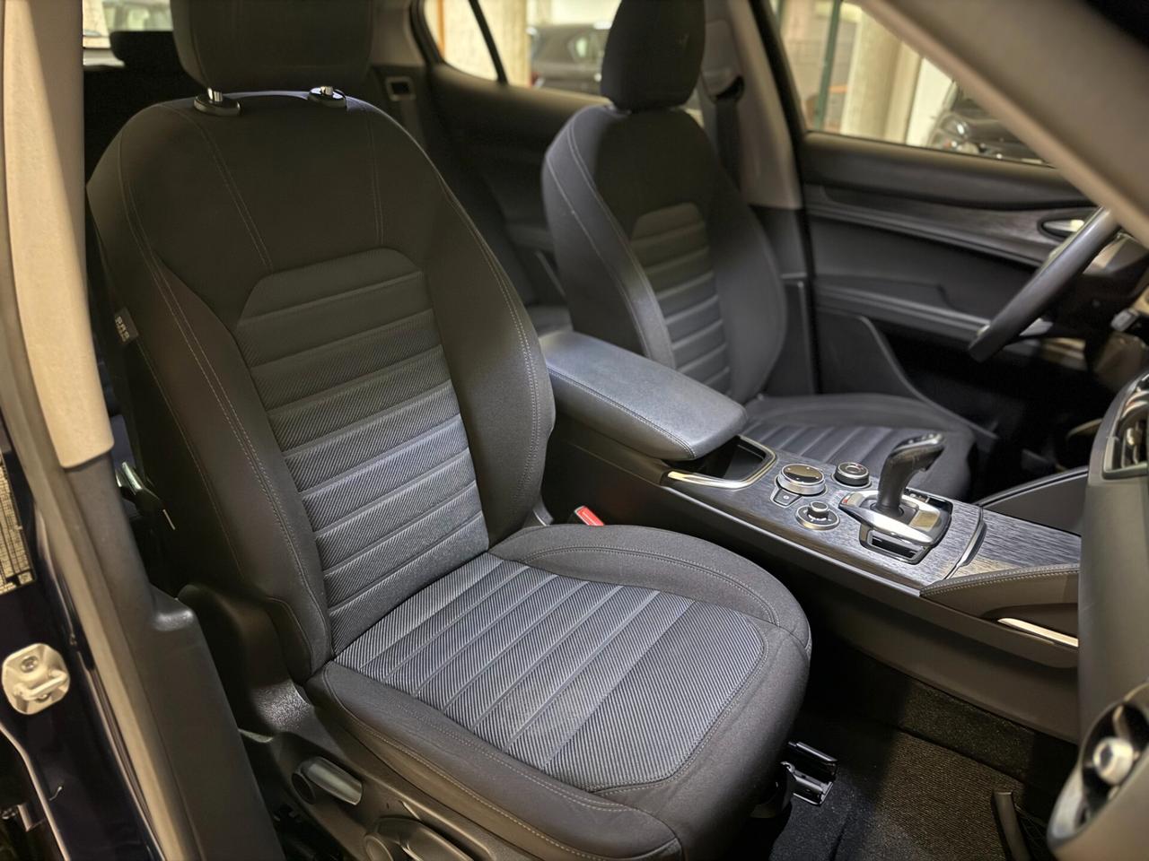 Alfa Romeo Stelvio 2.2 Turbodiesel 160 CV AT8 RWD Business